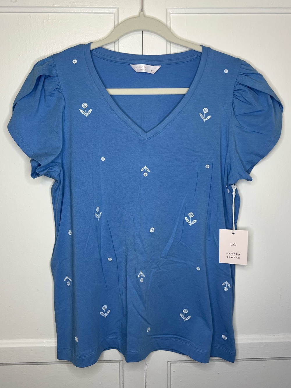Women’s LC Lauren Conrad Tulip Sleeve V-Neck Tee | L - Blue - NWT
